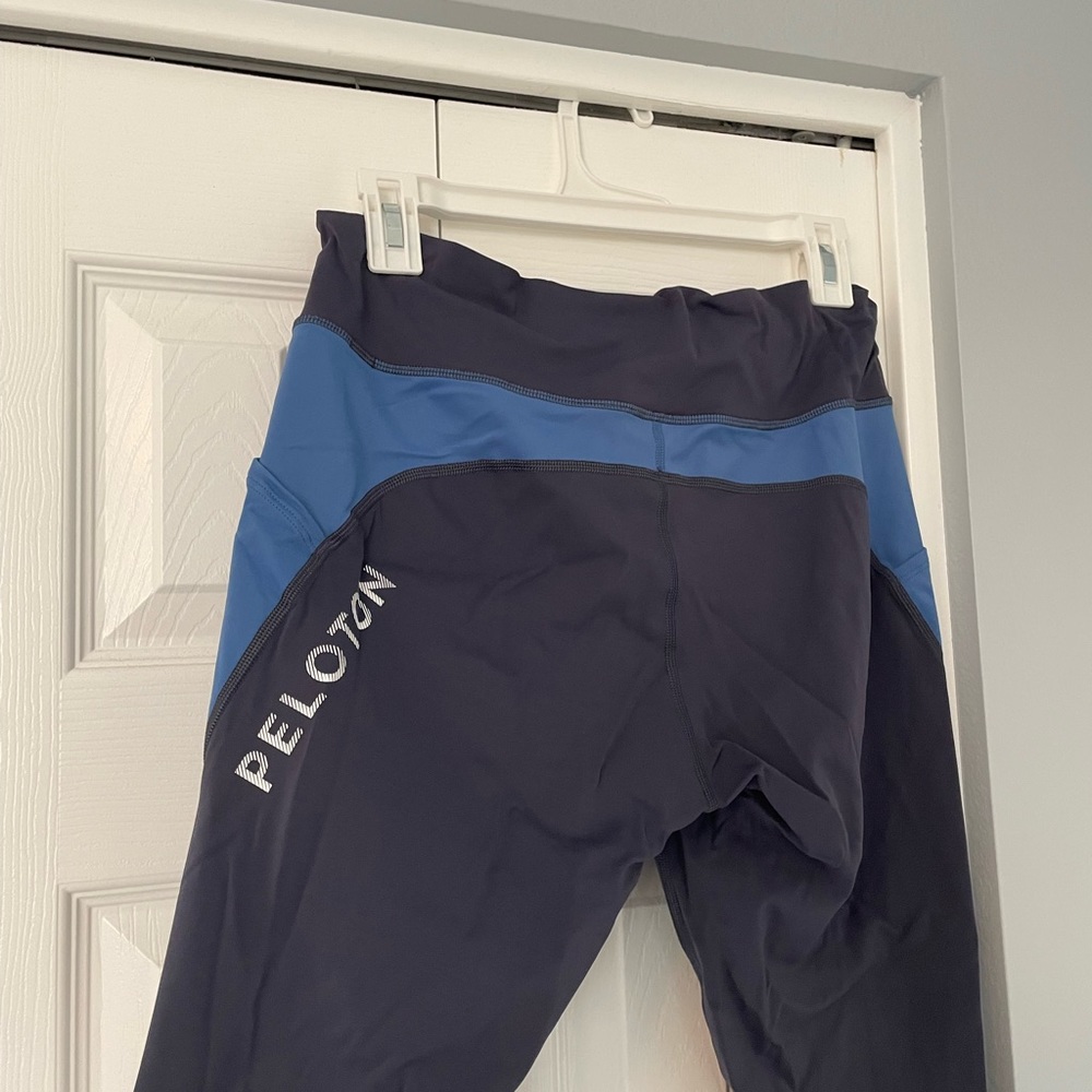 xl navy blue peloton leggings with pockets